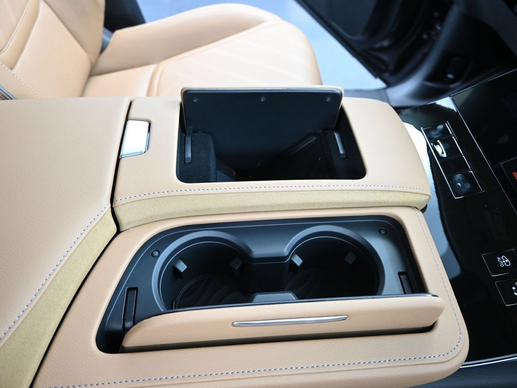 New 2026 INFINITI QX80 Luxe w/ Cargo Package AWD/4WD image 18