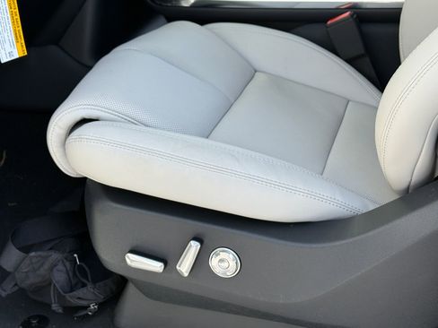 New 2026 Lincoln Navigator L Reserve image 26