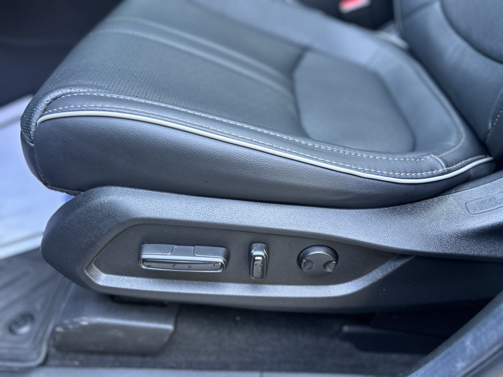 Used 2025 Honda Pilot Elite image 20