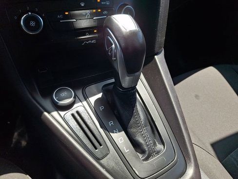 Used 2015 Ford Focus SE FWD image 14