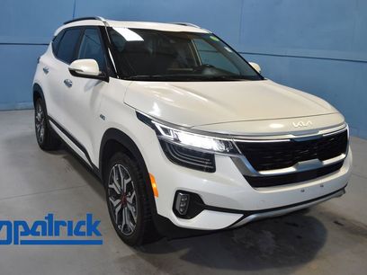 Used 2023 Kia Seltos SX w/ SX Sunroof Package