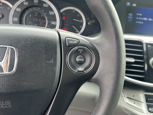 Used 2014 Honda Accord EX-L image 26