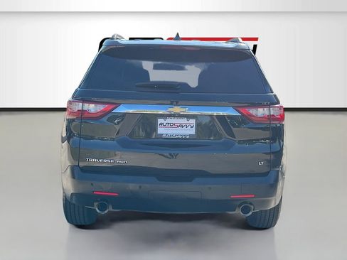 Used 2021 Chevrolet Traverse LT image 6