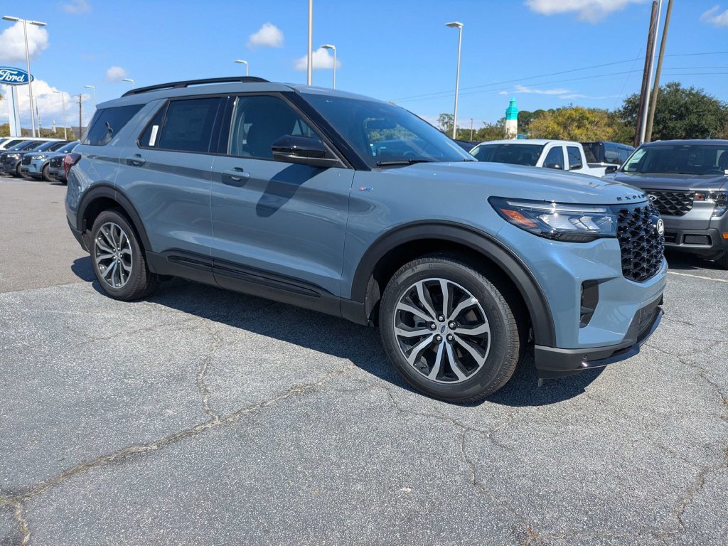 New 2027 Ford Explorer ST-Line RWD image 2