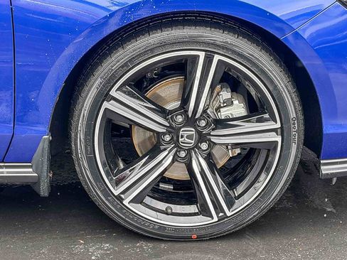Used 2023 Honda Accord Sport image 9