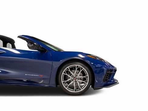 Used 2025 Chevrolet Corvette Stingray Coupe image 30