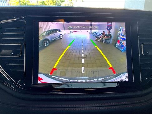 Used 2024 Dodge Durango GT image 13