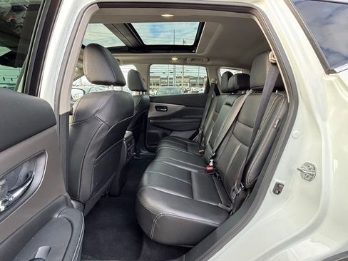 Used 2024 Nissan Murano SV image 17