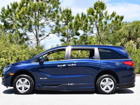 Used 2019 Honda Odyssey EX image 32