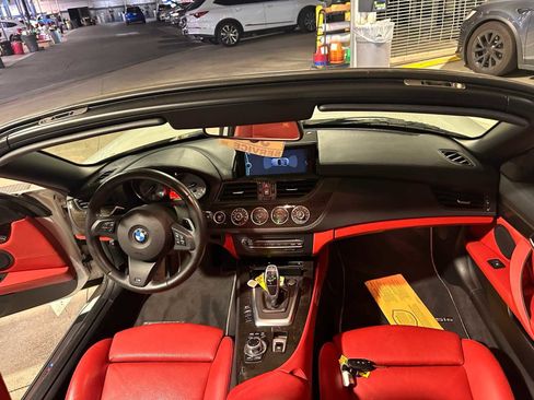 Used 2016 BMW Z4 sDrive35is image 22