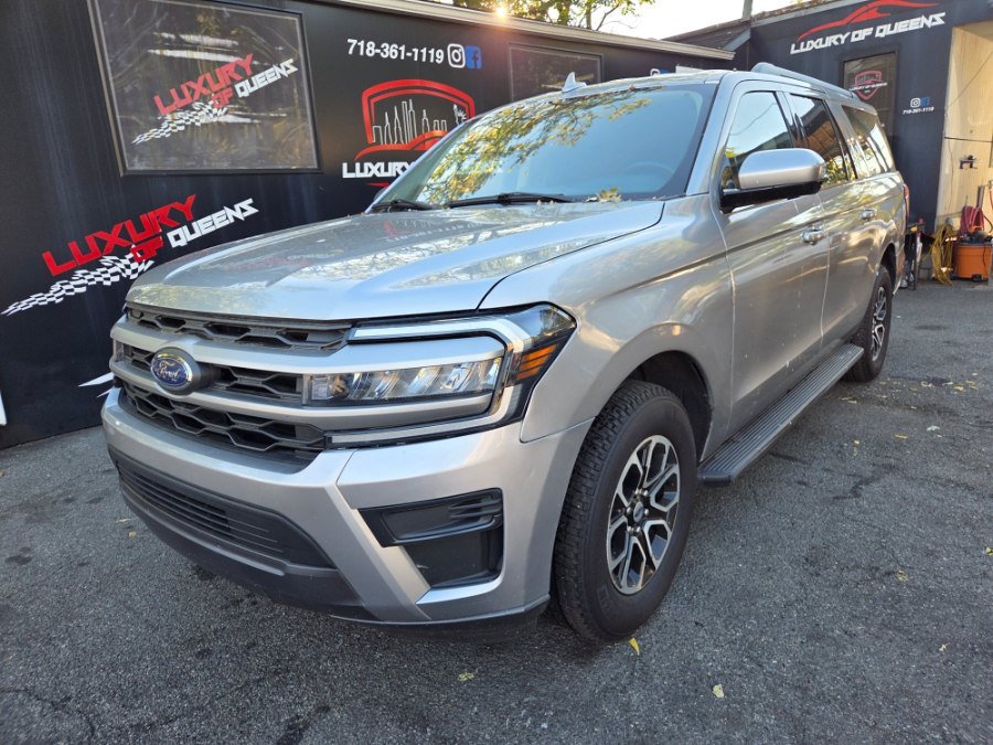 Used 2024 Ford Expedition Max XLT RWD image 2