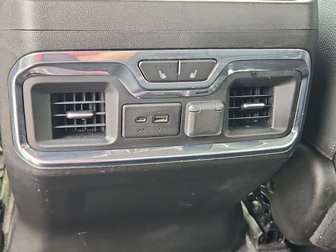 Used 2021 GMC Sierra 3500 Denali w/ Denali Ultimate Package AWD/4WD image 29