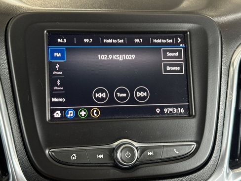 Used 2020 Chevrolet Equinox LS AWD/4WD image 25