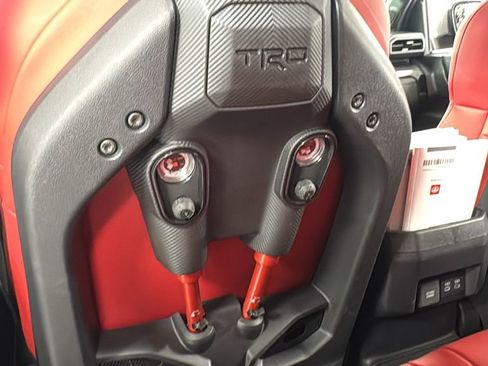 Used 2025 Toyota Tacoma TRD Sport image 39