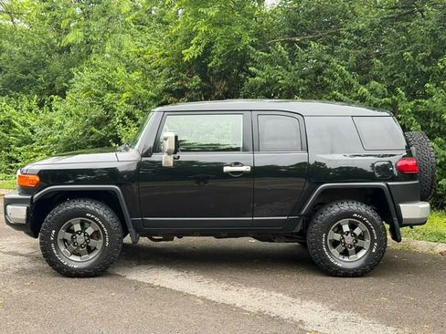 Used 2007 Toyota FJ Cruiser 4WD image 4