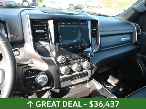 Used 2024 RAM 1500 Laramie AWD/4WD image 31