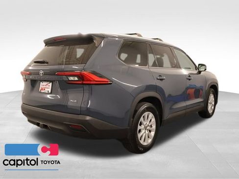 Certified 2024 Toyota Grand Highlander AWD image 3