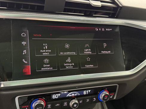 Used 2025 Audi Q3 2.0T Premium Plus AWD/4WD image 46