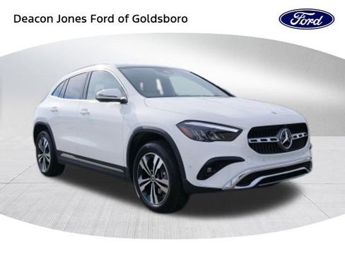 Used 2025 Mercedes-Benz GLA 250 image 9