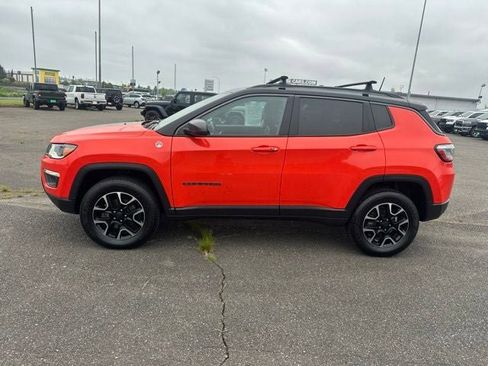 Used 2020 Jeep Compass Trailhawk w/ Cold Weather Group AWD/4WD image 8