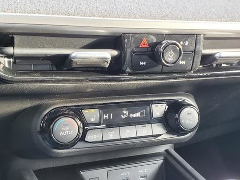 New 2026 Nissan Kicks SV image 27