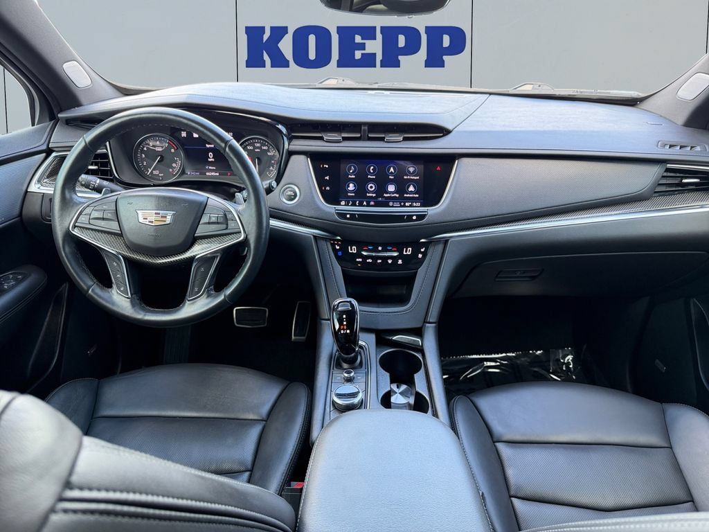Used 2023 Cadillac XT5 Sportv w/ Technology Package AWD/4WD image 12
