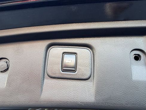 Used 2018 Nissan Murano SL w/ Moonroof Package image 36