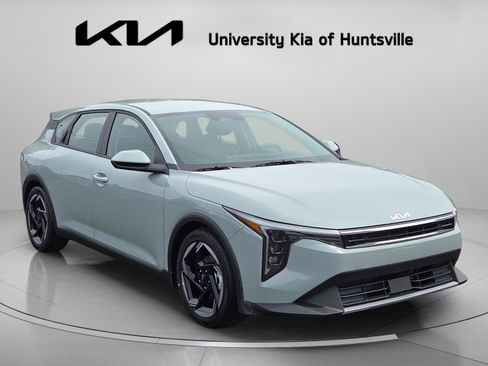 New 2026 Kia K4 EX FWD image 1