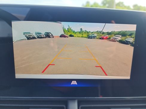 Used 2024 Chevrolet Trax ACTIV FWD image 17
