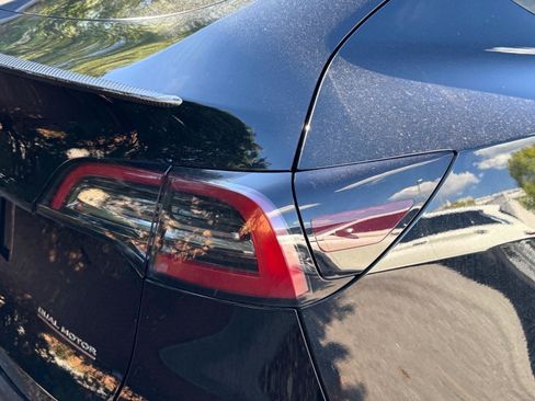 Used 2022 Tesla Model Y Performance AWD/4WD image 20