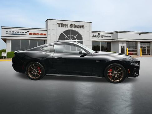 Used 2025 Ford Mustang GT Premium RWD image 6