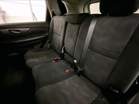 Used 2014 Nissan Rogue S image 26