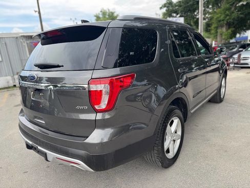 Used 2016 Ford Explorer XLT w/ Equipment Group 202A AWD/4WD image 4