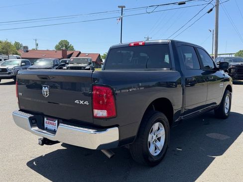 Used 2021 RAM 1500 Classic SLT AWD/4WD image 3