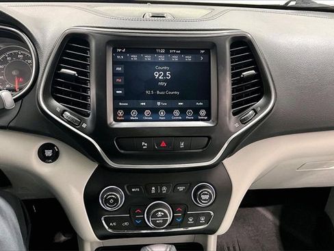 Used 2021 Jeep Cherokee Latitude Lux w/ Sun & Sound Group image 15