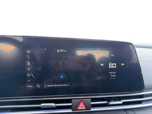 Used 2024 Hyundai Elantra Limited FWD image 20