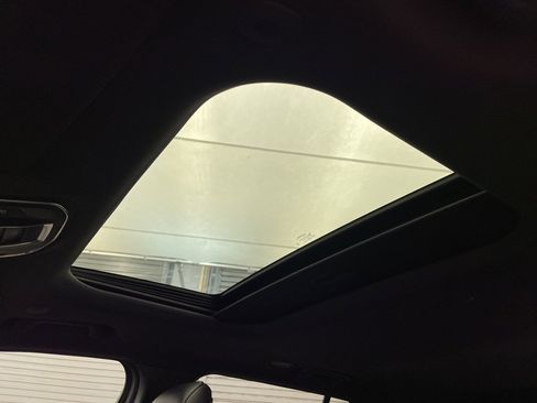 New 2025 Jeep Grand Cherokee Altitude image 13