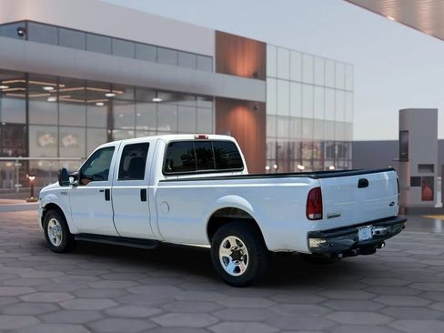 Used 2005 Ford F250 Lariat RWD image 4