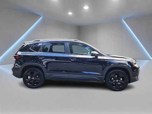 Certified 2025 Volkswagen Taos SEL w/ Black Wheel Plus Package AWD/4WD image 4