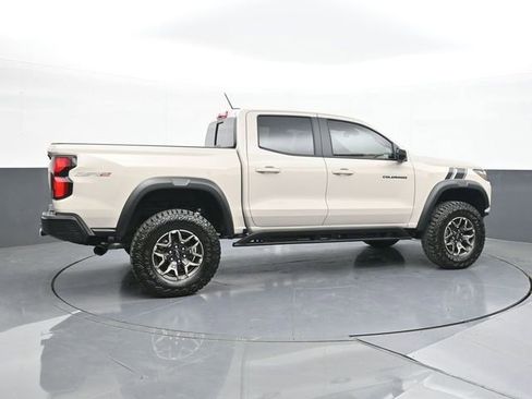 New 2026 Chevrolet Colorado ZR2 w/ Technology Package AWD/4WD image 15