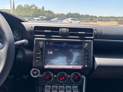 Used 2025 Toyota GR86 Premium RWD image 9