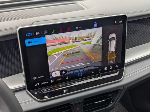 New 2026 Volkswagen Tiguan SE image 19