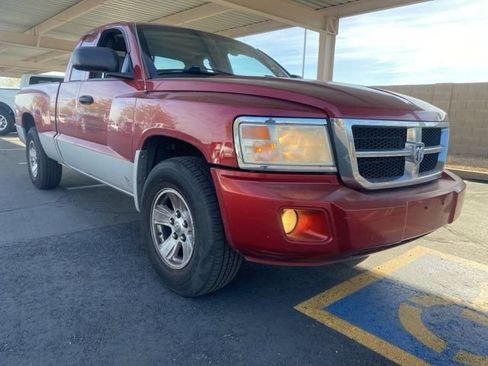 Used 2008 Dodge Dakota SLT w/ Trailer Tow Group image 4
