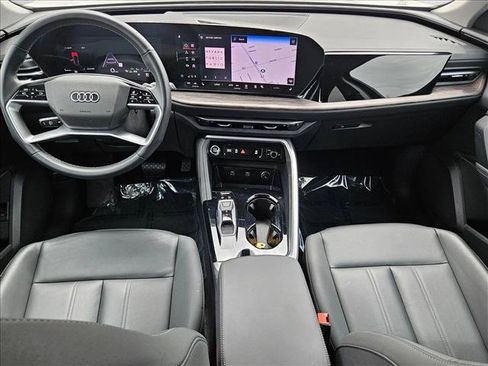 Used 2025 Audi Q5 Premium w/ Convenience Package AWD/4WD image 18