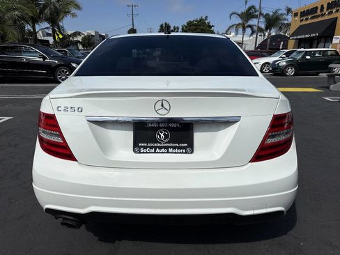 Used 2012 Mercedes-Benz C 250 Sedan image 4