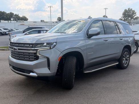 Used 2023 Chevrolet Tahoe LT w/ LT Signature Package RWD image 7