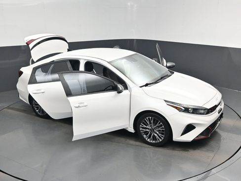 Certified 2024 Kia Forte GT-Line image 19