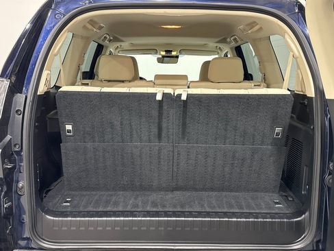 Used 2022 Lexus GX 460 Premium w/ Premium Plus Package image 31