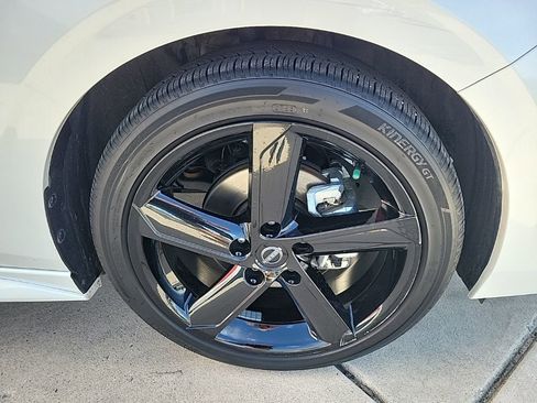 Certified 2024 Nissan Sentra SR image 9