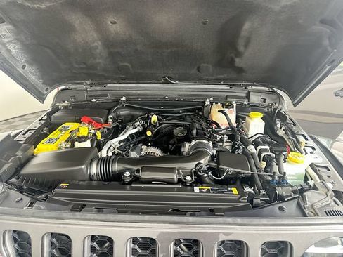 Used 2022 Jeep Gladiator Rubicon w/ LED Lighting Group AWD/4WD image 28